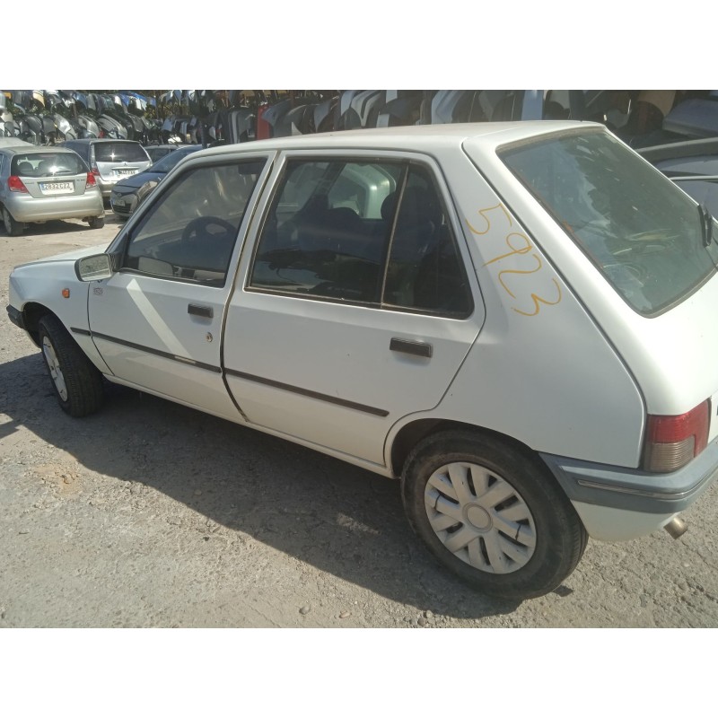 peugeot 205 furgoneta/hatchback del año 1997