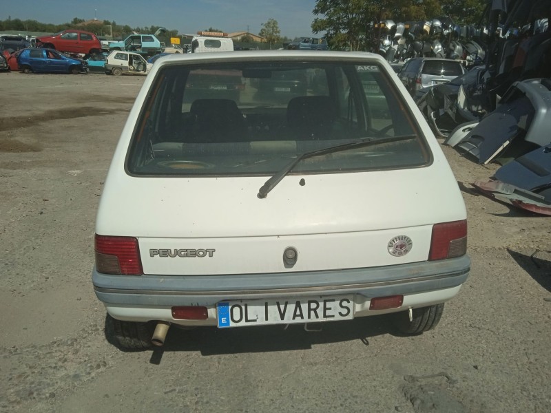peugeot 205 furgoneta/hatchback del año 1997