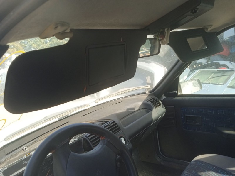 peugeot 205 furgoneta/hatchback del año 1997