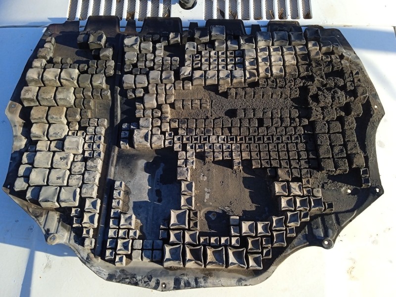 Recambio de cubrecarter para vw polo (9n_, 9a_) 1.4 tdi referencia OEM IAM 6Q0825237P  