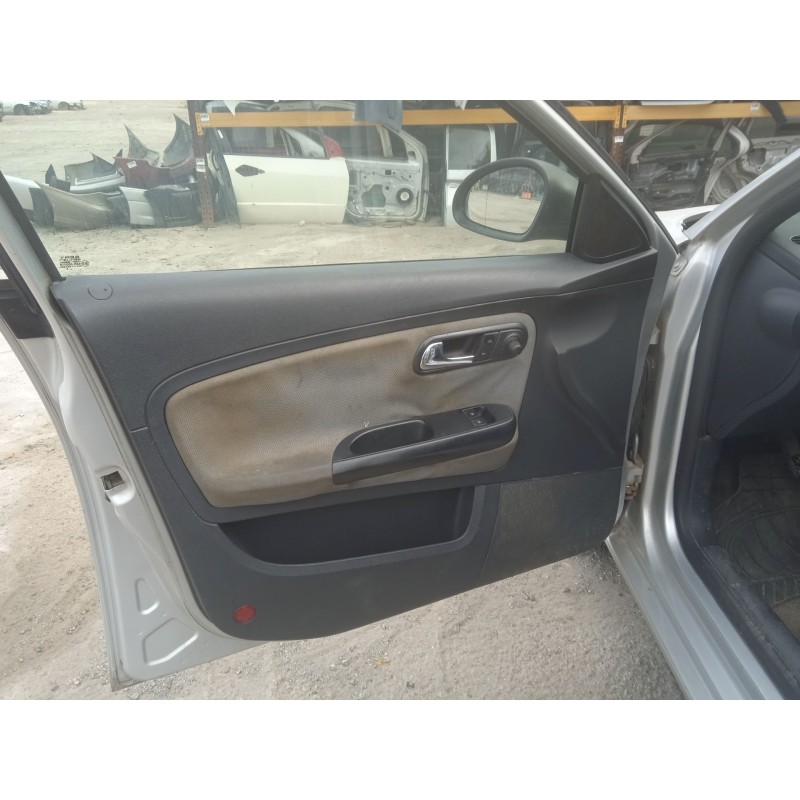 seat cordoba (6l2) del año 2003