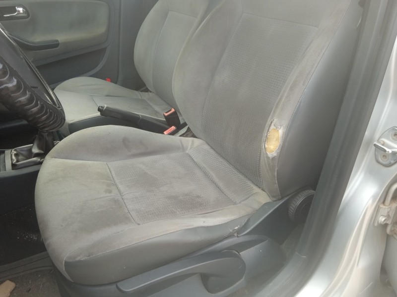 seat cordoba (6l2) del año 2003