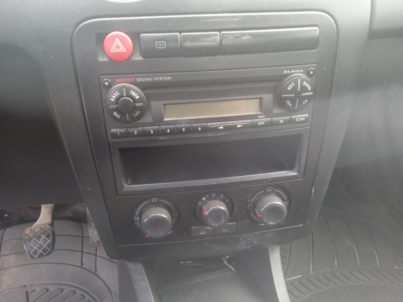 seat cordoba (6l2) del año 2003