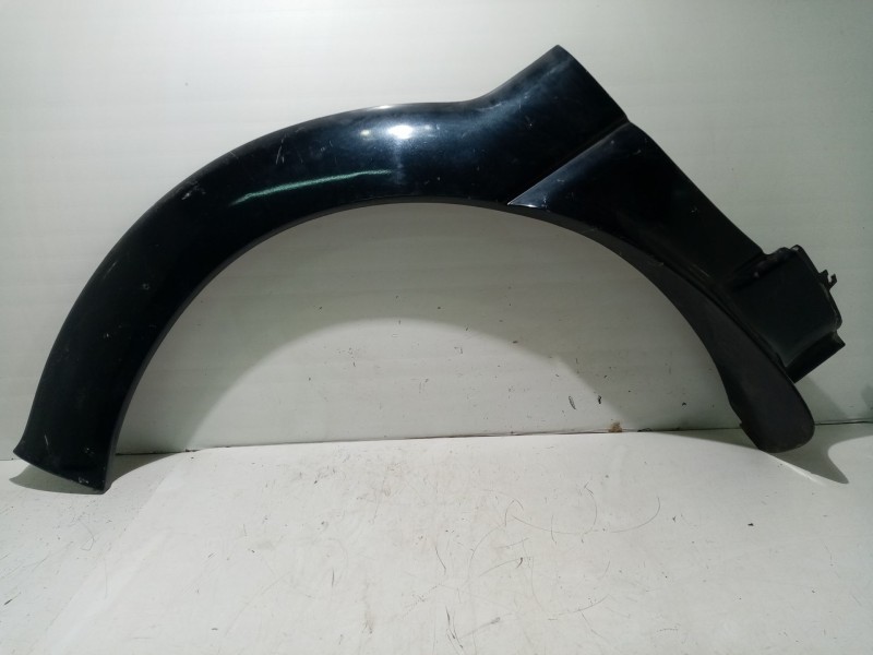 Recambio de moldura para tata grand safari dicor referencia OEM IAM 269981506340  