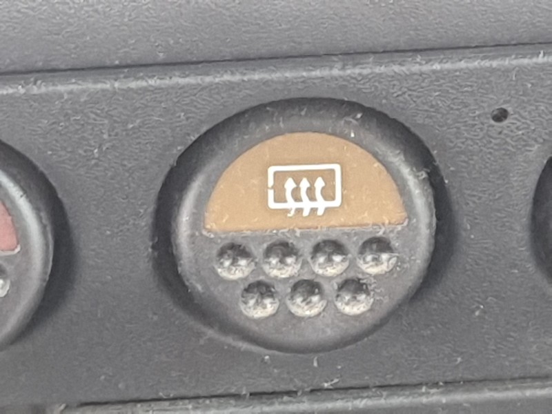 Recambio de interruptor calefaccion luna trasera para peugeot 205 furgoneta/hatchback 1.8 d referencia OEM IAM 88994  