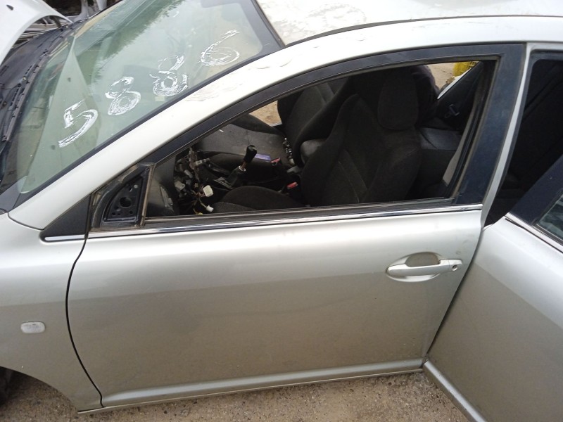 Recambio de puerta delantera izquierda para toyota avensis (_t25_) 1.8 (zzt251_) referencia OEM IAM 6700205050  