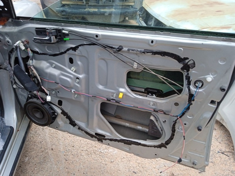 Recambio de elevalunas delantero derecho para toyota avensis (_t25_) 1.8 (zzt251_) referencia OEM IAM 6981005050  