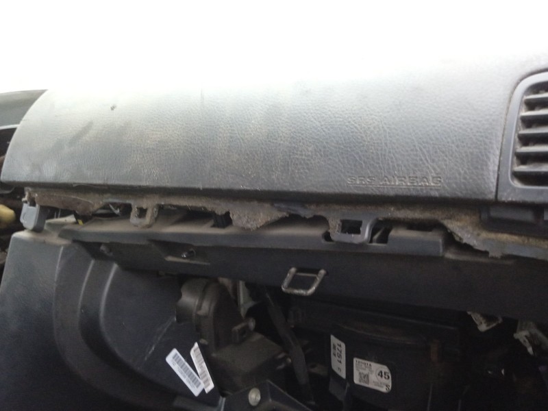 Recambio de airbag delantero derecho para toyota avensis (_t25_) 1.8 (zzt251_) referencia OEM IAM 7397005070  