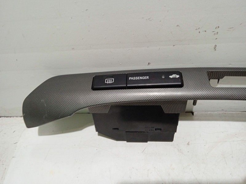 Recambio de moldura para toyota avensis (_t25_) 1.8 (zzt251_) referencia OEM IAM 5547505010  