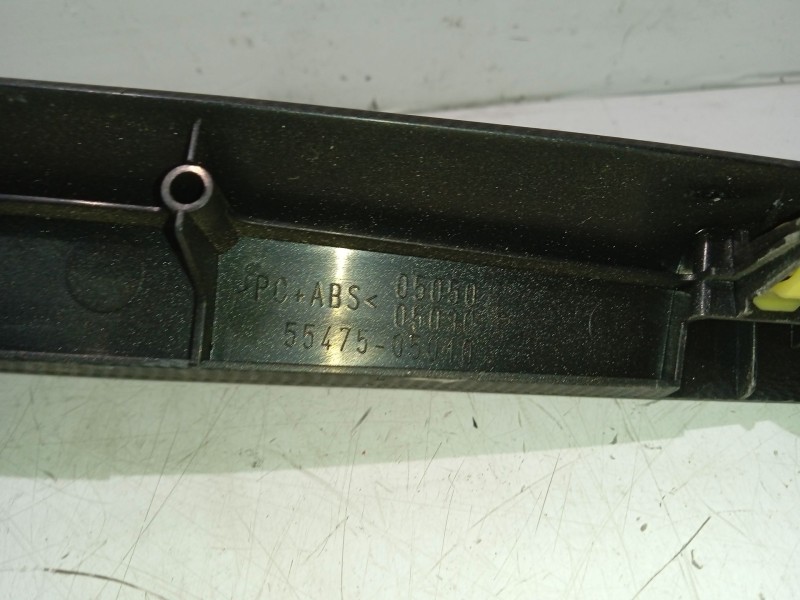 Recambio de moldura para toyota avensis (_t25_) 1.8 (zzt251_) referencia OEM IAM 5547505010  