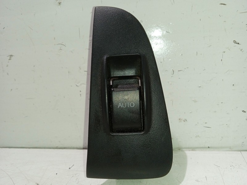 Recambio de mando elevalunas trasero izquierdo para toyota avensis (_t25_) 1.8 (zzt251_) referencia OEM IAM 7427205020  