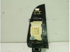 Recambio de mando elevalunas trasero izquierdo para toyota avensis (_t25_) 1.8 (zzt251_) referencia OEM IAM 7427205020   2