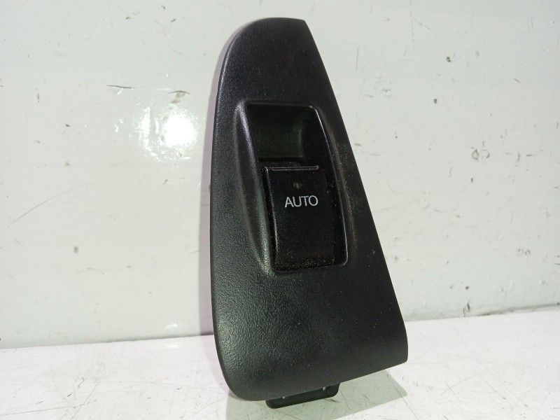 Recambio de mando elevalunas trasero derecho para toyota avensis (_t25_) 1.8 (zzt251_) referencia OEM IAM 7427105020  