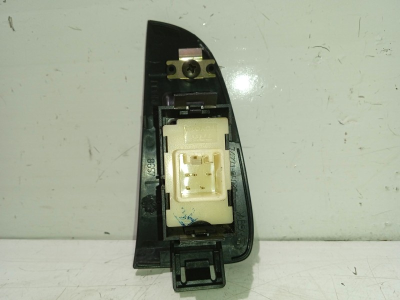 Recambio de mando elevalunas trasero derecho para toyota avensis (_t25_) 1.8 (zzt251_) referencia OEM IAM 7427105020  