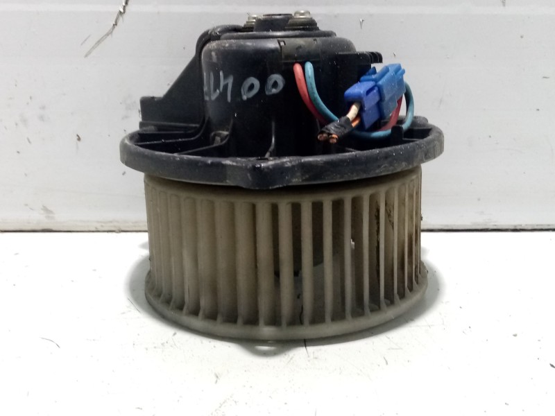 Recambio de motor calefaccion para land rover discovery td5 e referencia OEM IAM JGC100480  