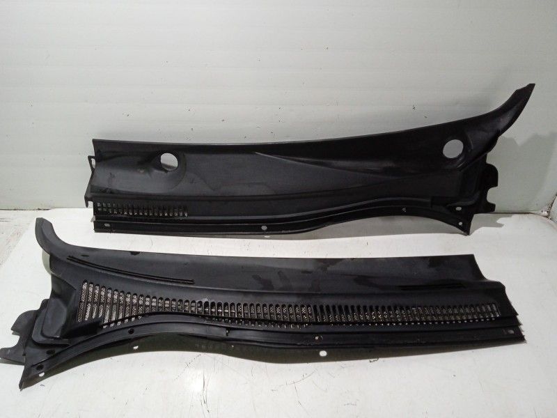 Recambio de moldura para toyota avensis (_t25_) 1.8 (zzt251_) referencia OEM IAM 5578205030 5578205040 5578105050