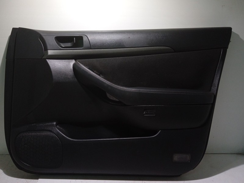 Recambio de guarnecido puerta delantera derecha para toyota avensis (_t25_) 1.8 (zzt251_) referencia OEM IAM 6762305030  