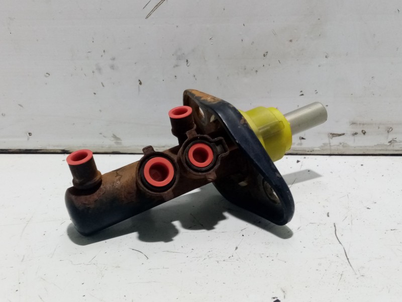 Recambio de bomba freno para land rover discovery td5 e referencia OEM IAM SJC000110  