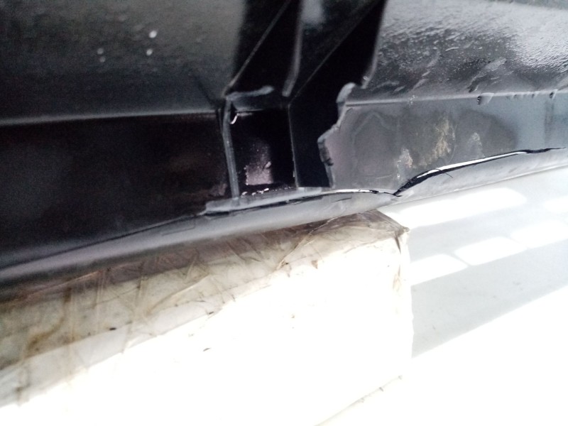 Recambio de calandra delantera de radiador para land rover discovery td5 e referencia OEM IAM DHB000210PMA  