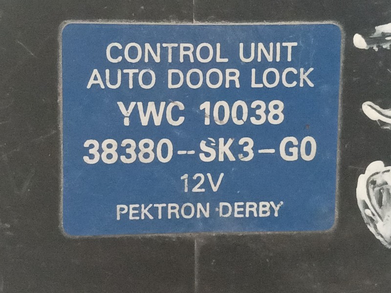 Recambio de modulo electronico para land rover discovery td5 e referencia OEM IAM 38380SK3G0  YWC10038