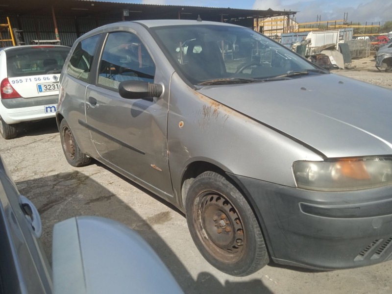 fiat punto (188_) del año 2000