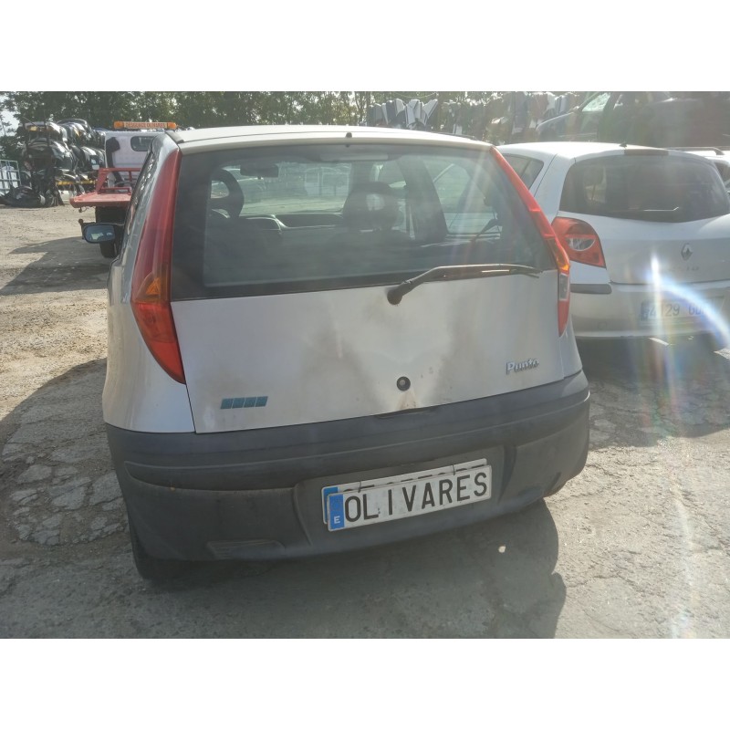 fiat punto (188_) del año 2000
