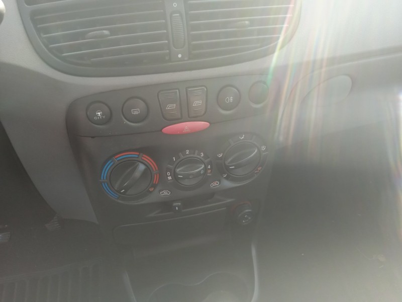 fiat punto (188_) del año 2000