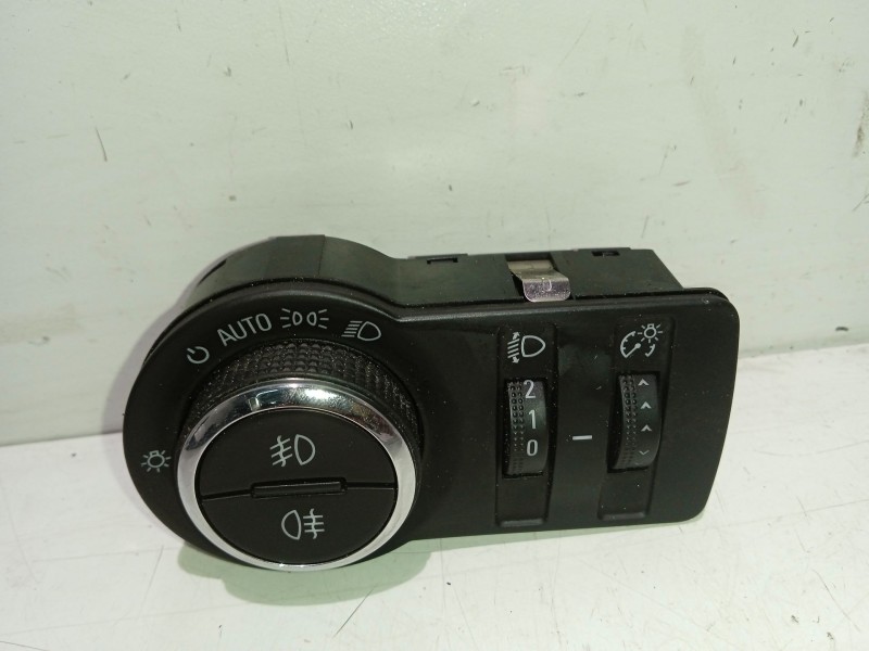Recambio de mando luces para opel astra j (p10) 2.0 cdti (68) referencia OEM IAM 13268702  