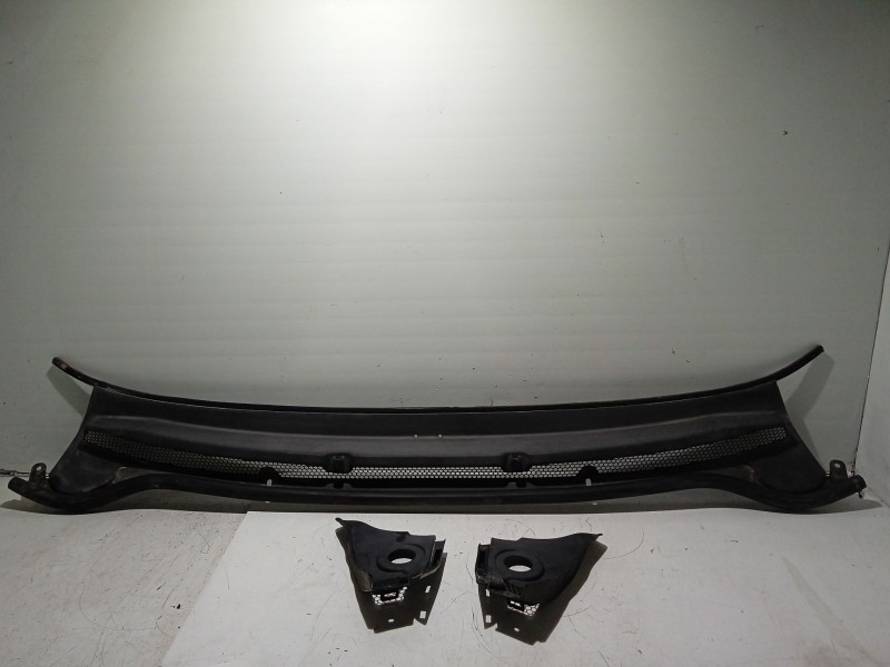 Recambio de moldura para opel astra j (p10) 2.0 cdti (68) referencia OEM IAM 13267105  