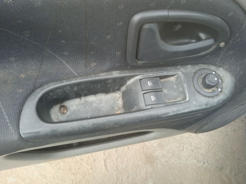 renault clio ii (bb_, cb_) del año 2003