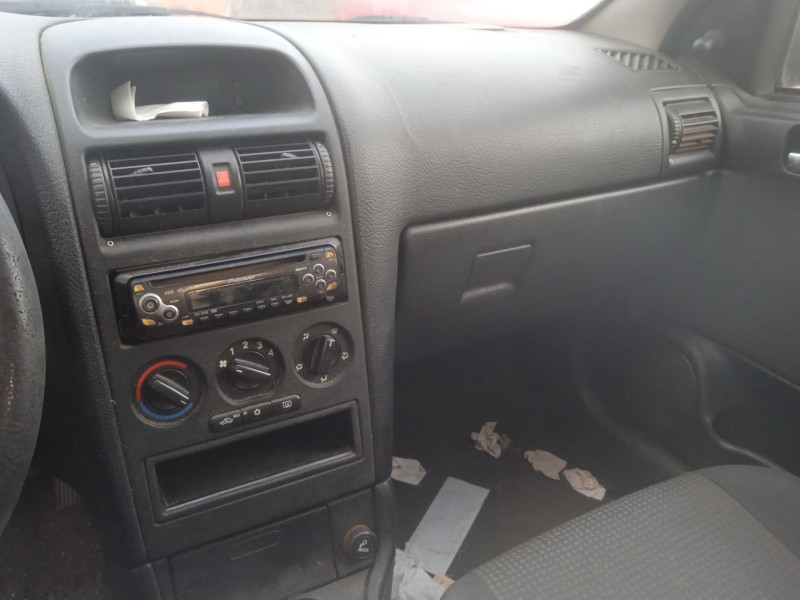 opel astra g hatchback (t98) del año 2003