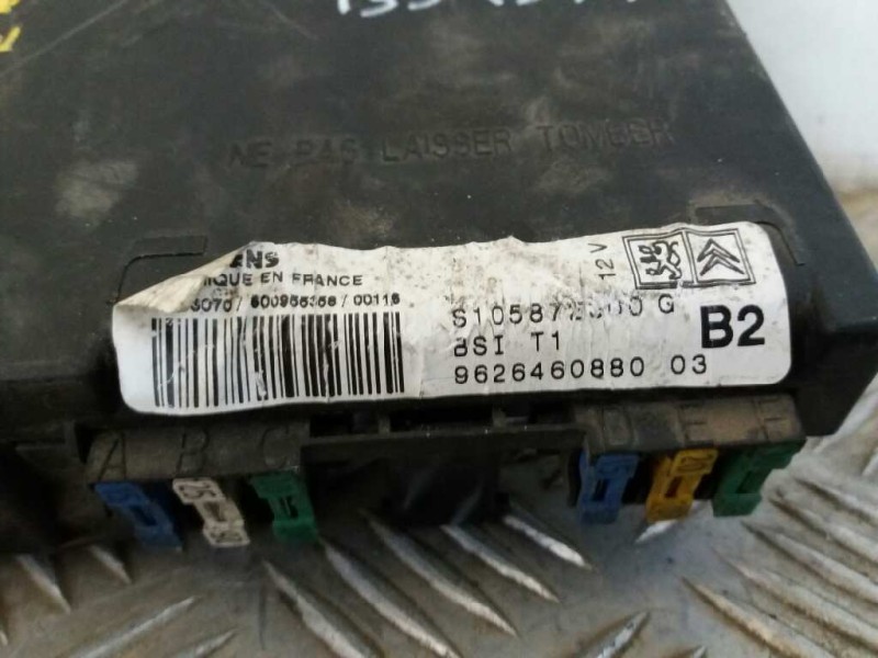 Recambio de caja reles / fusibles para  referencia OEM IAM S105872300G 962646088003 