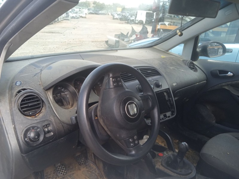 seat toledo iii (5p2) del año 2004