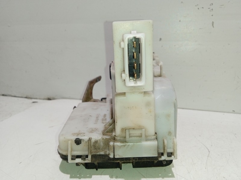 Recambio de cerradura puerta delantera derecha para volkswagen golf iii berlina (1h1) referencia OEM IAM 1H0862154A  