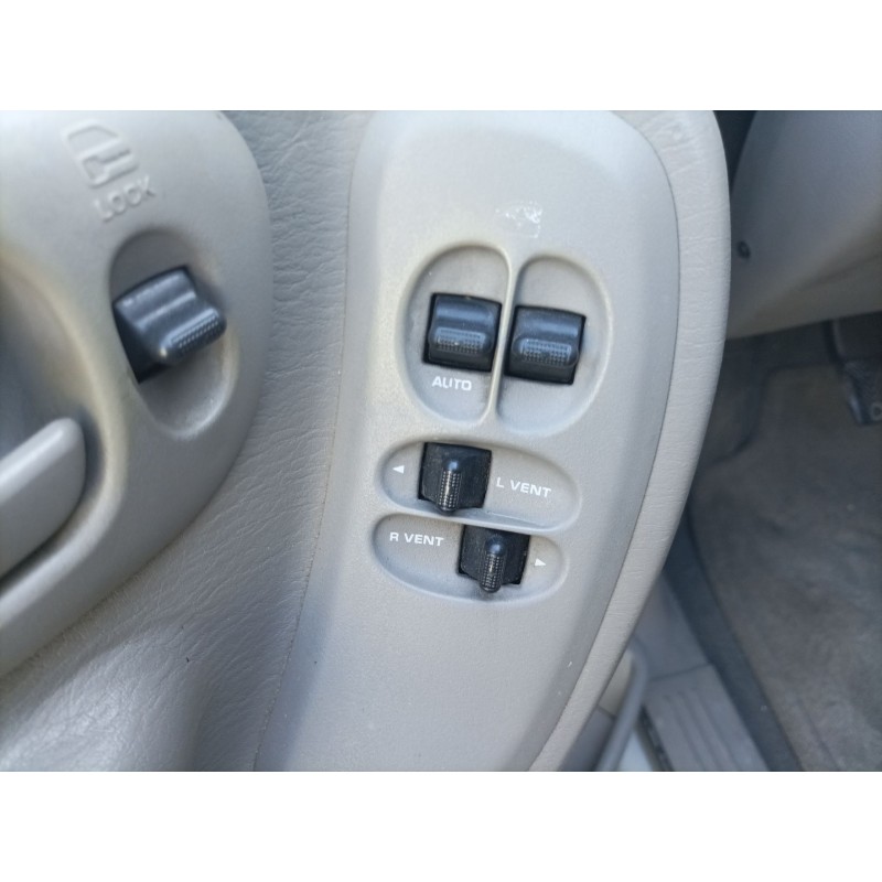 Recambio de mando elevalunas delantero izquierdo para chrysler voyager (rg) referencia OEM IAM   