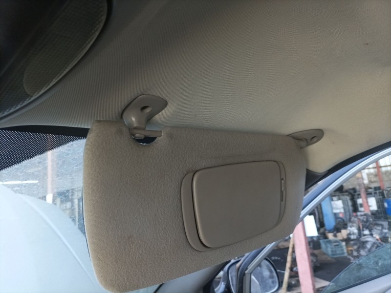 Recambio de parasol derecho para chrysler voyager (rg) referencia OEM IAM   