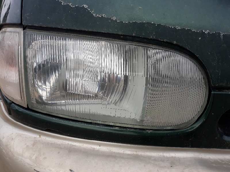 Recambio de faro derecho para nissan serena (c23m) 2.3 diesel referencia OEM IAM   