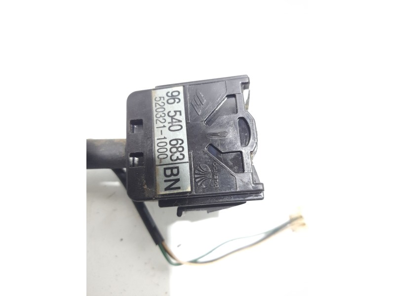 Recambio de mando intermitentes para daewoo kalos (klas) 1.4 referencia OEM IAM 96540683  5203211000