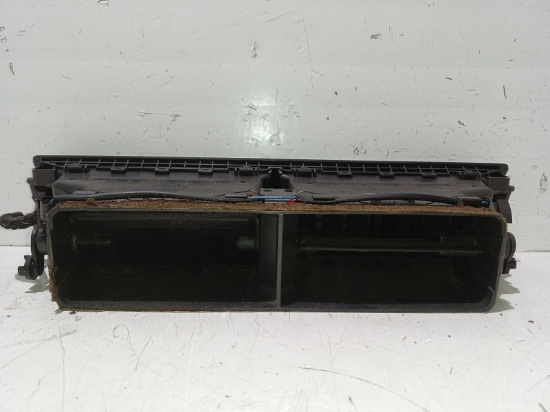 Recambio de rejilla aireadora para audi a4 b6 avant (8e5) 2.5 tdi referencia OEM IAM 8E0820951H  