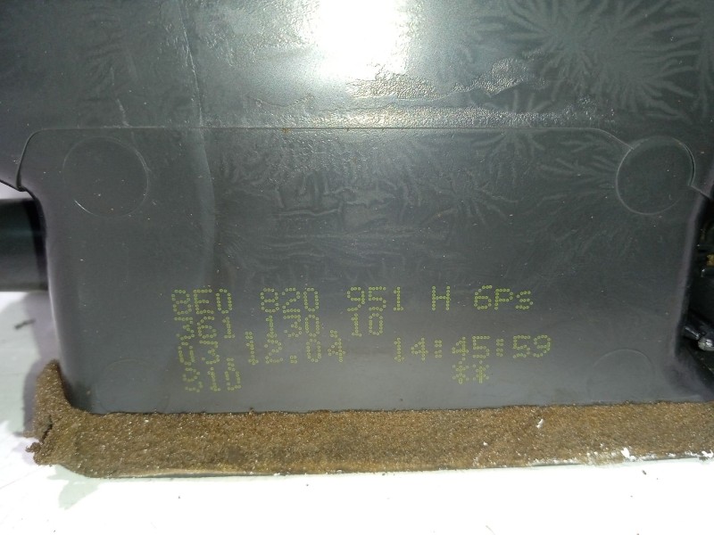 Recambio de rejilla aireadora para audi a4 b6 avant (8e5) 2.5 tdi referencia OEM IAM 8E0820951H  