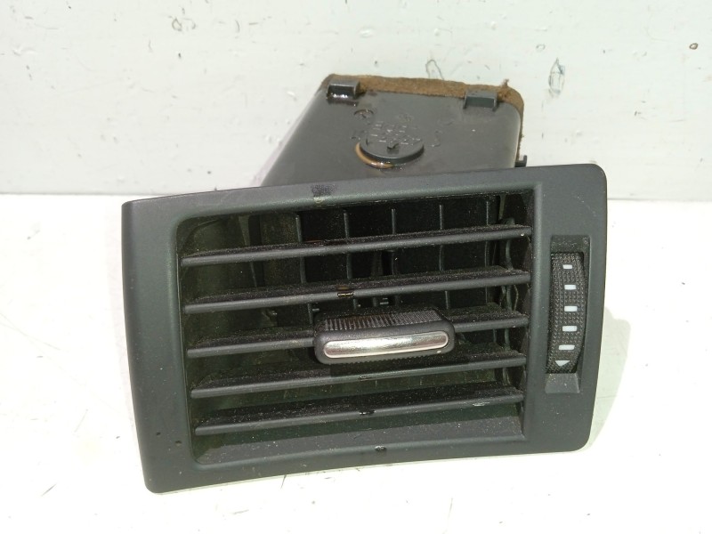 Recambio de rejilla aireadora para audi a4 b6 avant (8e5) 2.5 tdi referencia OEM IAM 8E0820901F  