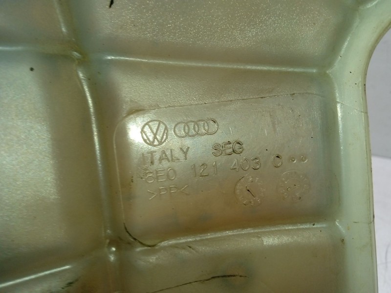 Recambio de deposito expansion para audi a4 b6 avant (8e5) 2.5 tdi referencia OEM IAM 8E0121403C  