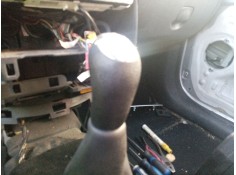 Recambio de pomo palanca cambio para renault clio iii (br0/1, cr0/1) 1.5 dci (br17, cr17) referencia OEM IAM   