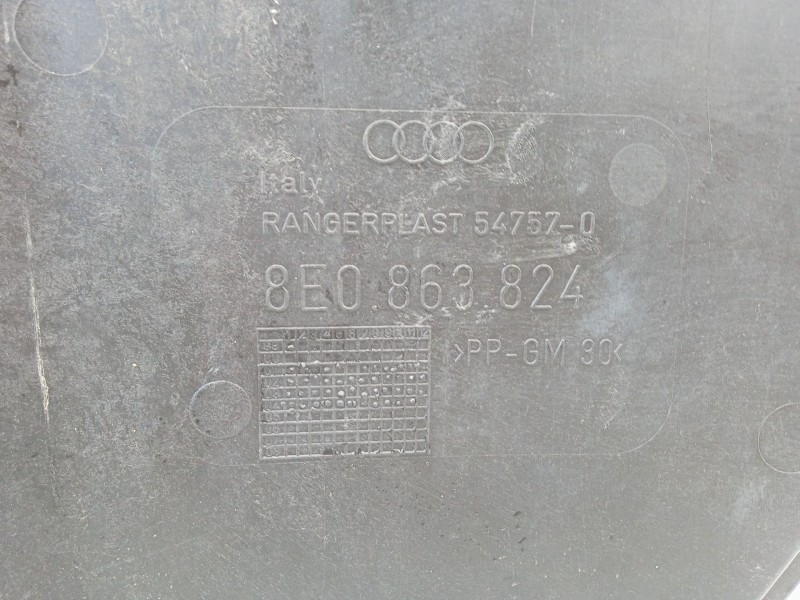 Recambio de cubrecarter para audi a4 b6 avant (8e5) 2.5 tdi referencia OEM IAM 8E0863824 8E0863822 