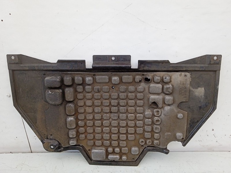 Recambio de cubrecarter para audi a4 b6 avant (8e5) 2.5 tdi referencia OEM IAM 8E0863824 8E0863822 