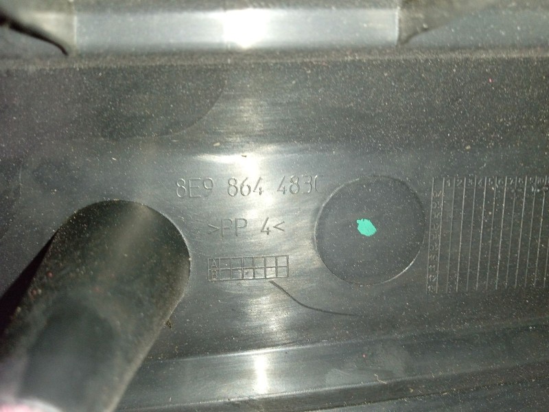 Recambio de moldura para audi a4 b6 avant (8e5) 2.5 tdi referencia OEM IAM 8E9864483C  