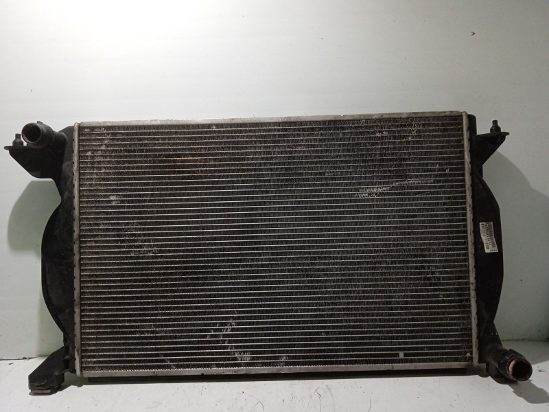 Recambio de radiador agua para audi a4 b6 avant (8e5) 2.5 tdi referencia OEM IAM 8E0121251J  