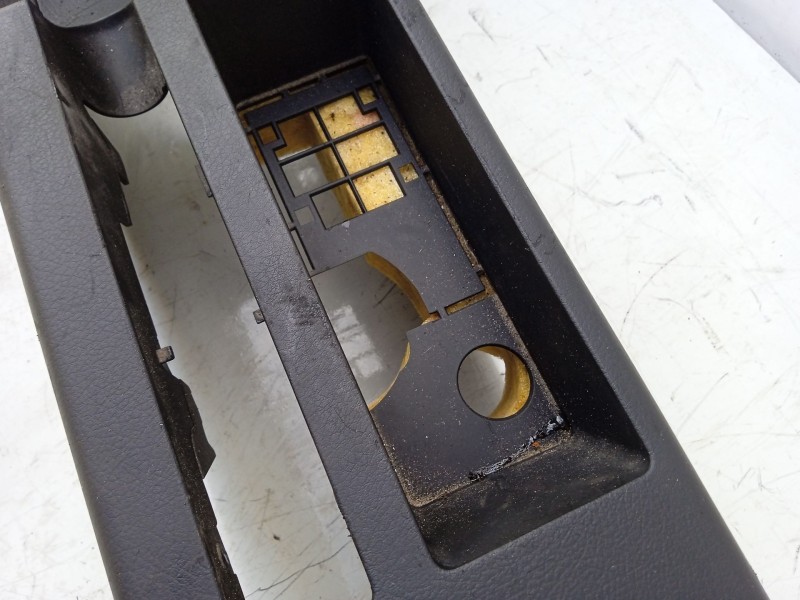 Recambio de consola central para audi a4 b6 avant (8e5) 2.5 tdi referencia OEM IAM 8E0863241F  