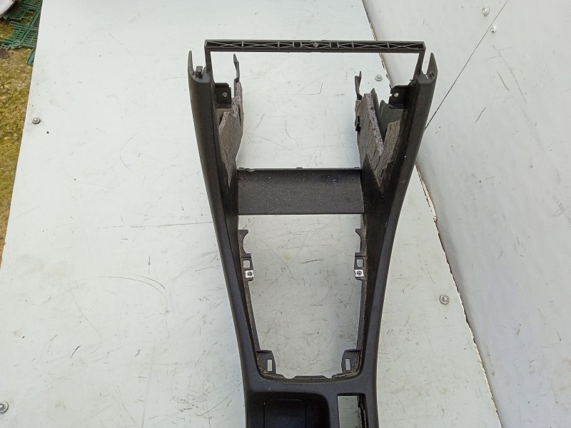 Recambio de consola central para audi a4 b6 avant (8e5) 2.5 tdi referencia OEM IAM 8E0863241F  