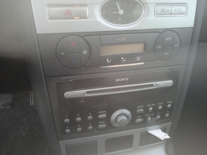 ford mondeo iii sedán (b4y) del año 2006